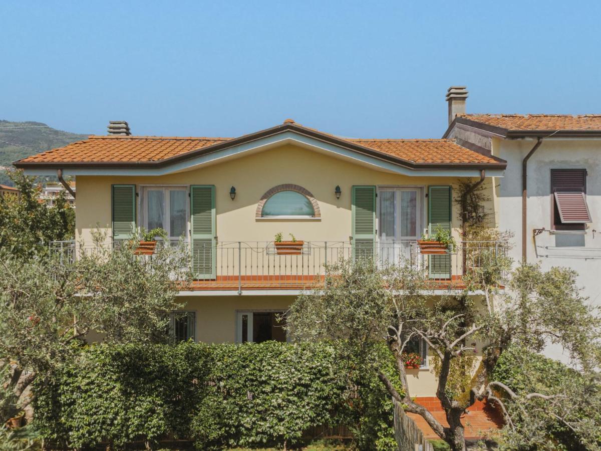 Holiday Home Giuliana By Interhome 马萨 外观 照片